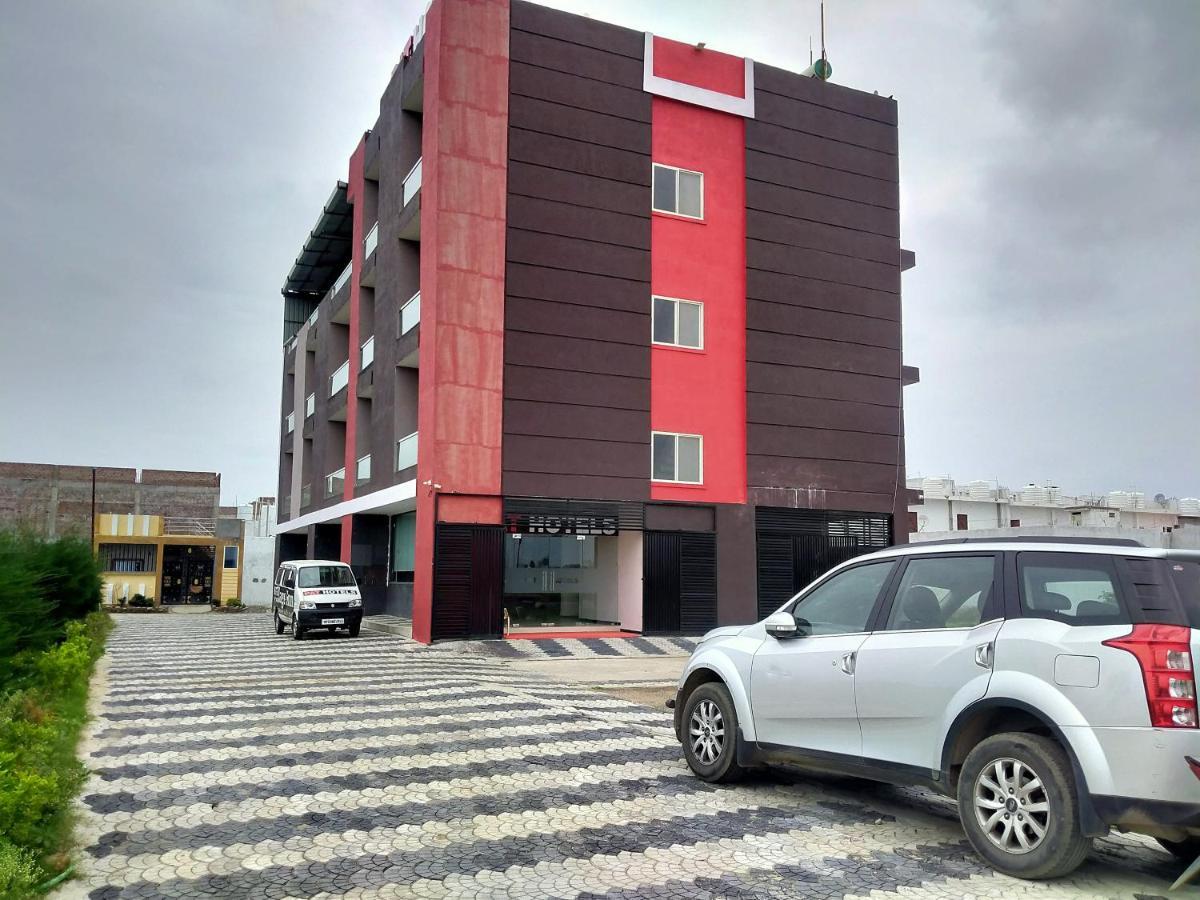 Pat Hotels Indaur Kültér fotó