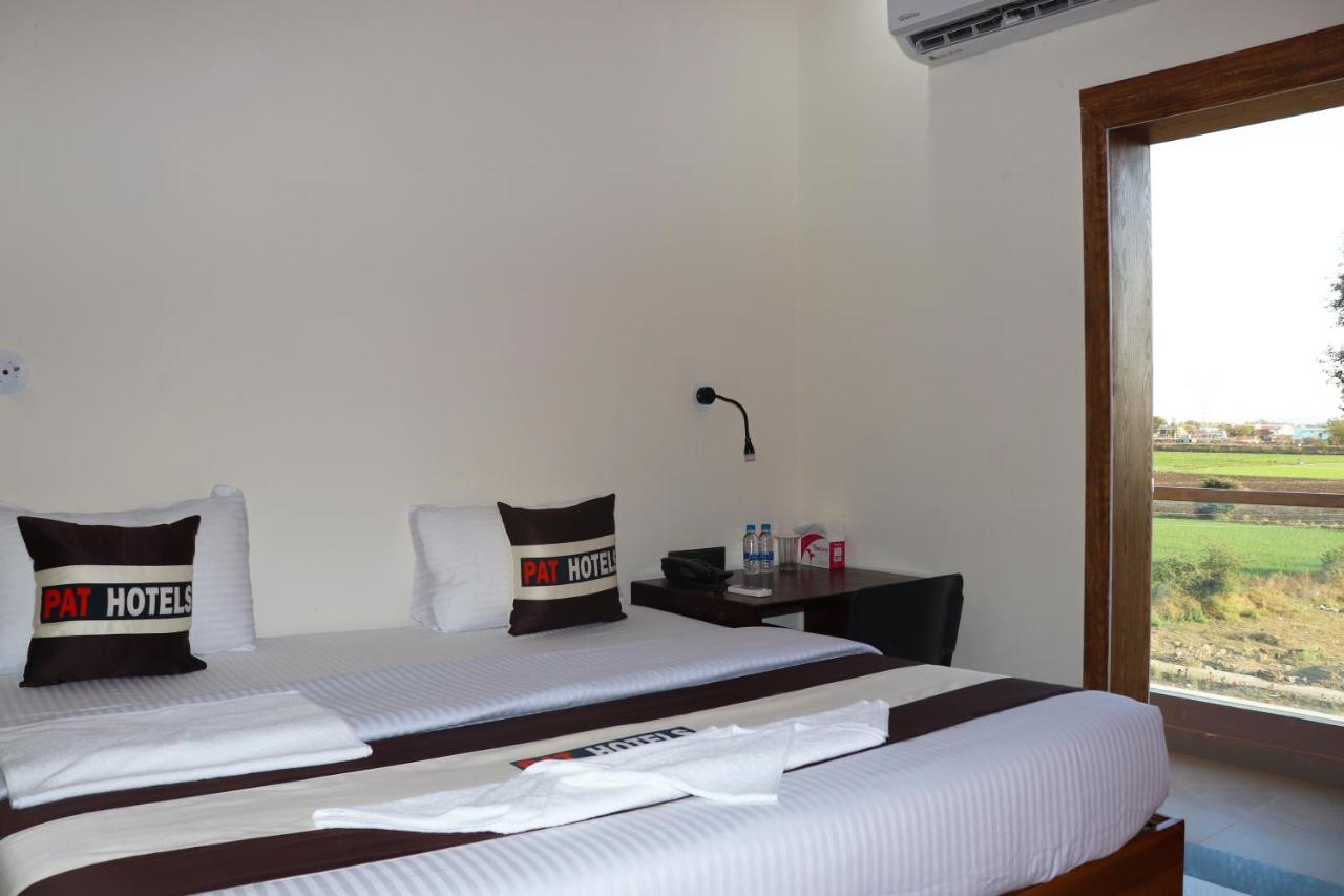 Pat Hotels Indaur Kültér fotó
