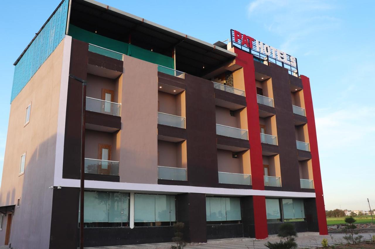 Pat Hotels Indaur Kültér fotó