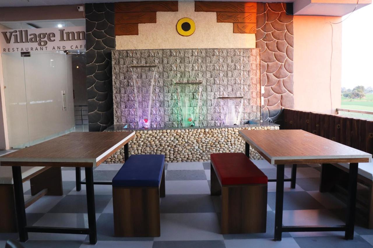 Pat Hotels Indaur Kültér fotó