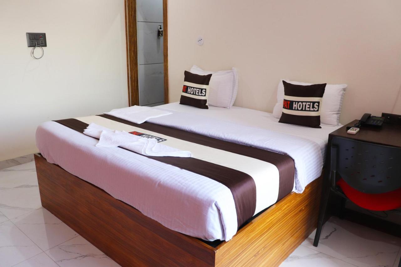 Pat Hotels Indaur Kültér fotó