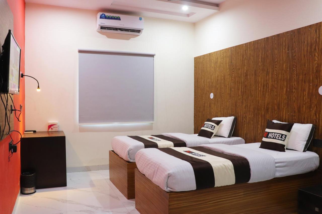 Pat Hotels Indaur Kültér fotó